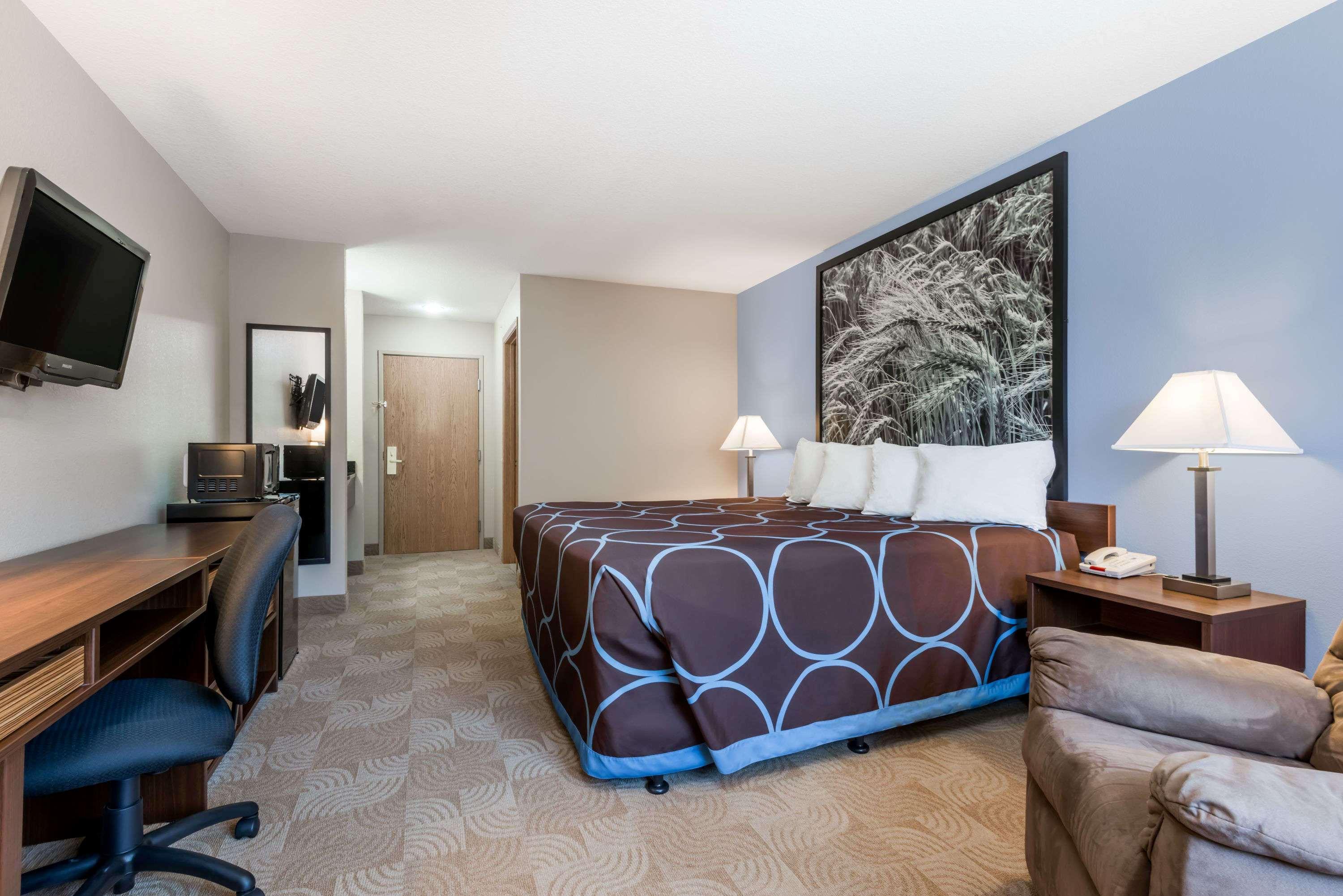 Super 8 By Wyndham Beloit Hotel Exterior foto